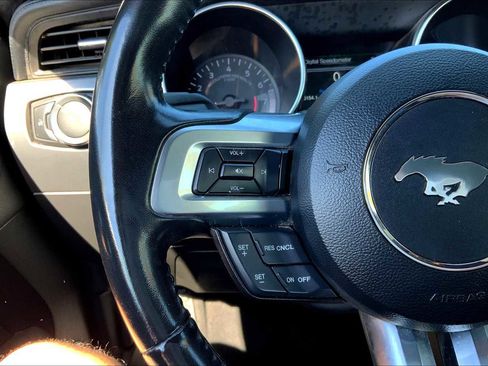 Used 2022 Ford Mustang Premium image 43