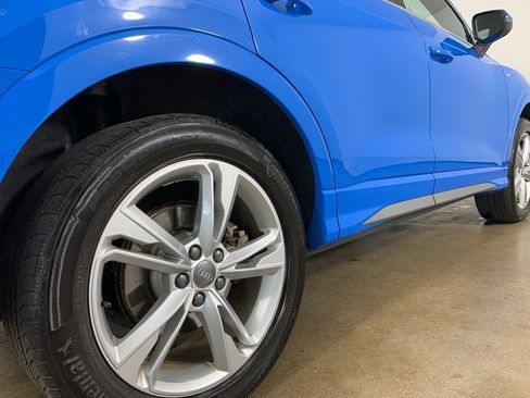 Used 2020 Audi Q3 2.0T Prestige w/ Prestige Package image 35