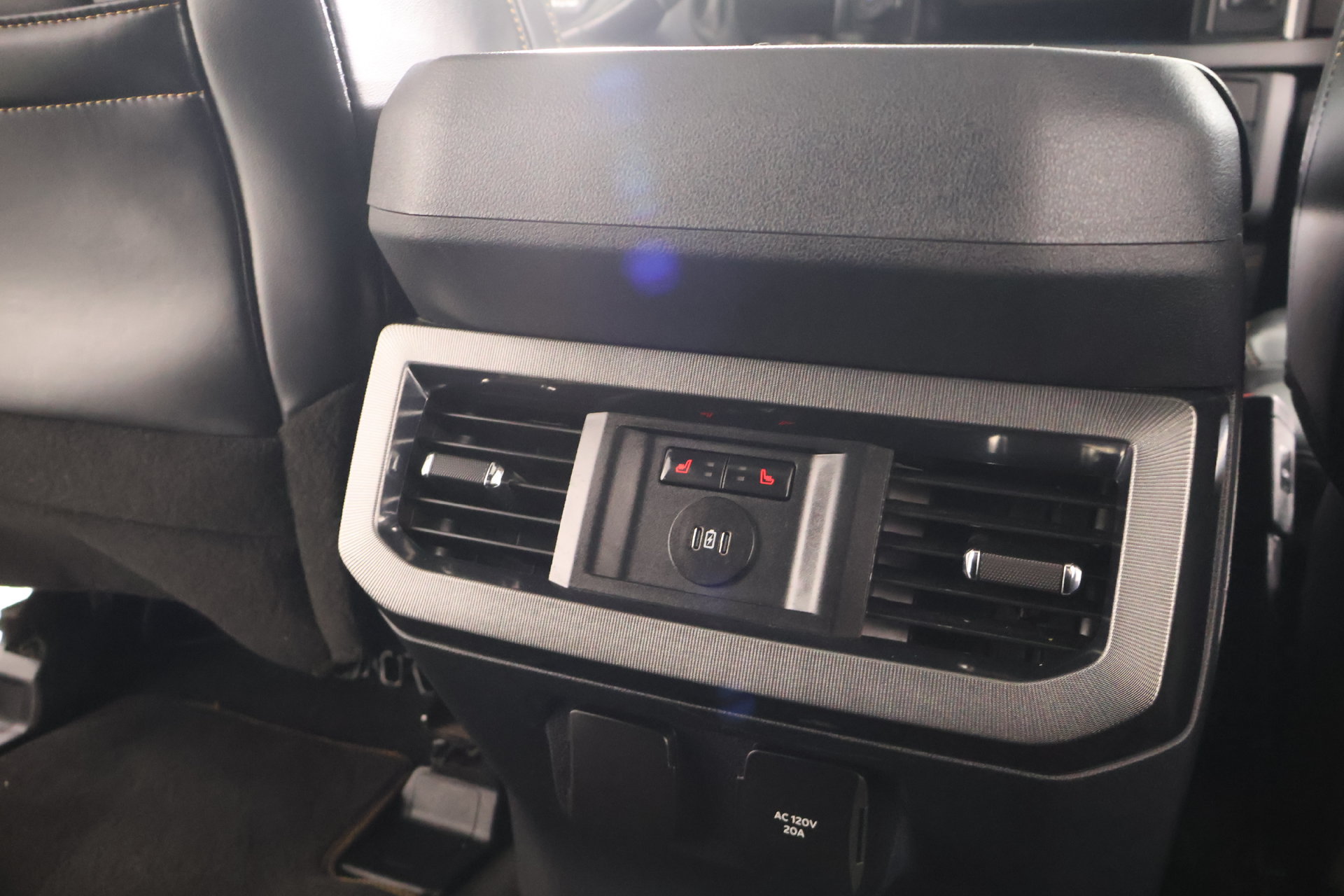 Used 2024 Ford F250 Platinum AWD/4WD image 16