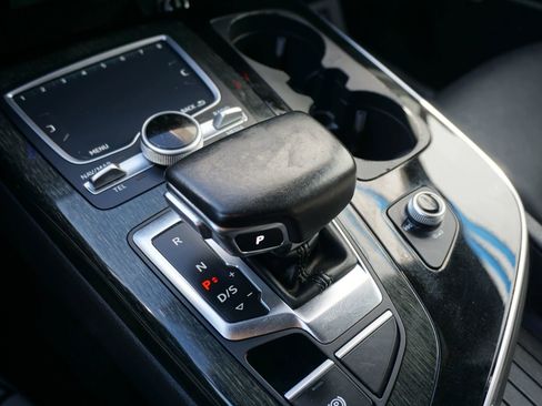 Used 2017 Audi Q7 3.0T Premium Plus w/ Premium Plus Package image 14