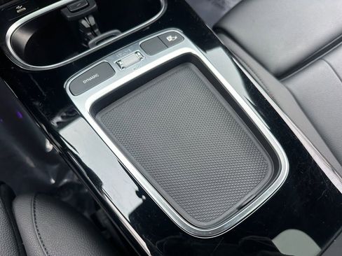 Used 2025 Mercedes-Benz CLA 250 4MATIC image 17