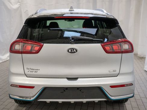 Used 2019 Kia Niro EX image 5