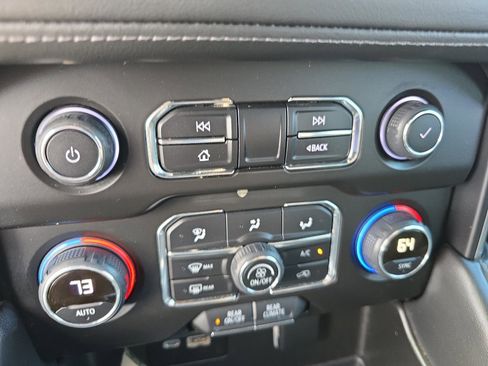 Used 2023 Chevrolet Tahoe LS image 28