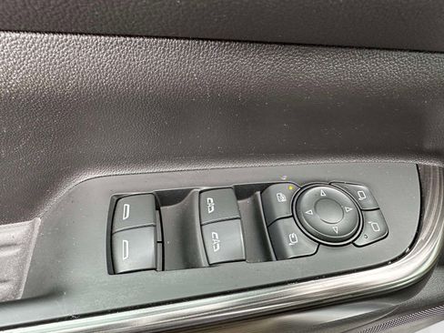 Used 2023 GMC Acadia SLT w/ Elevation Edition image 14