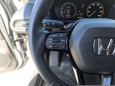 Used 2025 Honda HR-V Sport image 28