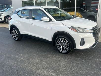 Used 2024 Nissan Kicks SV