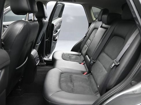 Used 2019 MAZDA CX-5 Touring FWD image 19