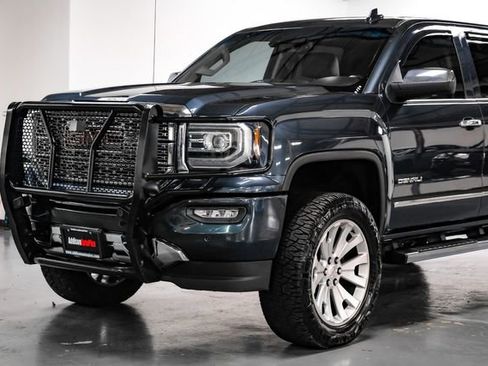 Used 2018 GMC Sierra 1500 Denali AWD/4WD image 9