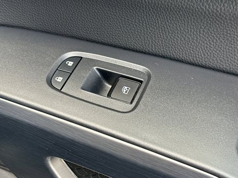 Used 2025 Nissan Pathfinder Rock Creek AWD/4WD image 22