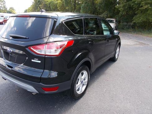 Used 2015 Ford Escape SE image 14