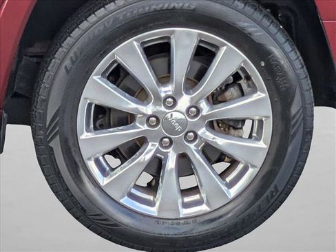 Used 2016 Jeep Cherokee Overland w/ Technology Group image 23