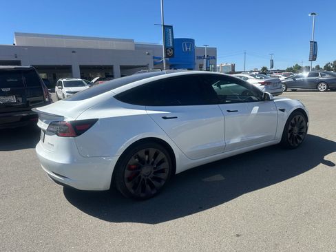Used 2023 Tesla Model 3 Performance image 3