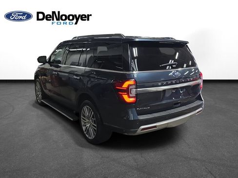 Used 2022 Ford Expedition Platinum AWD/4WD image 9