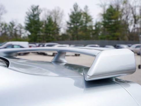 Used 2010 Nissan GT-R Premium image 13