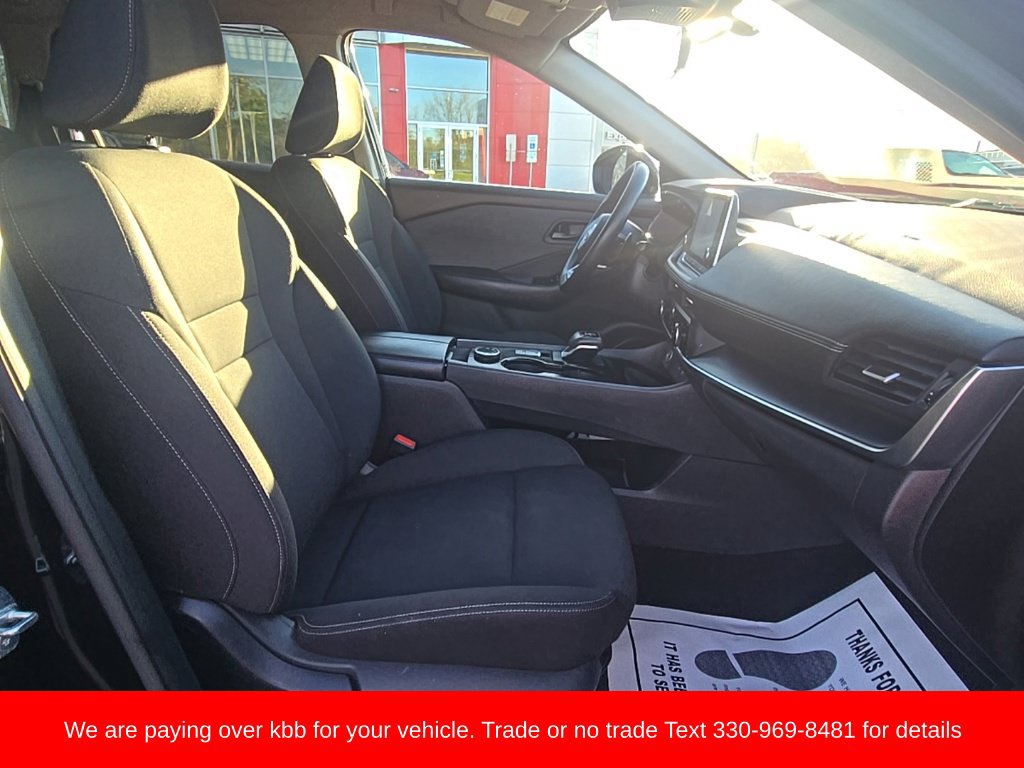 Used 2023 Nissan Rogue S AWD/4WD image 21