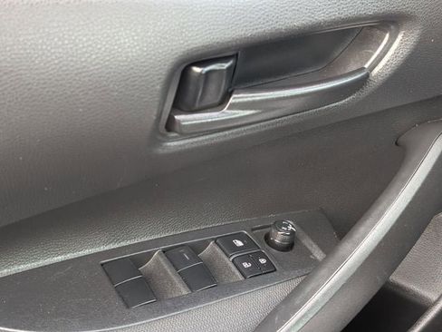 Used 2022 Toyota Corolla LE image 20