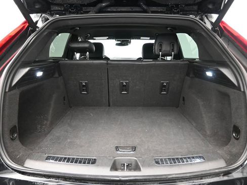 Used 2023 Cadillac XT4 Premium Luxury image 24