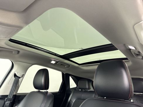 Used 2021 Ford Escape SEL w/ SEL Stealth AWD Package image 19