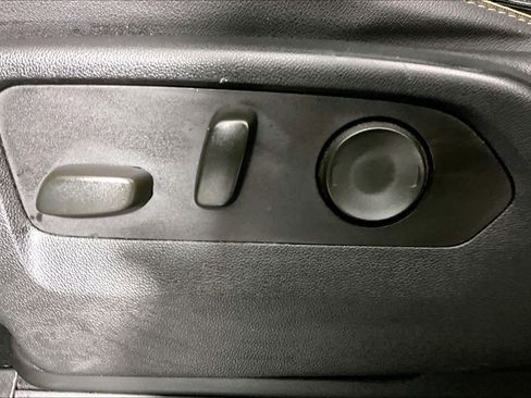 Used 2023 GMC Yukon AT4 image 33