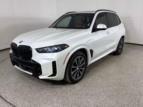 Certified 2025 BMW X5 xDrive50e w/ Executive Package image 1