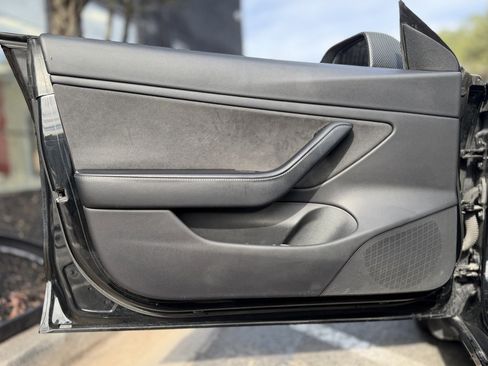 Used 2020 Tesla Model 3 Performance image 28