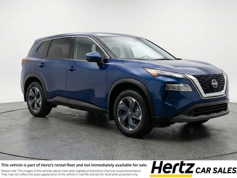 Used 2025 Nissan Rogue SV image 1