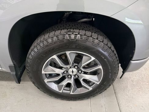Used 2024 Chevrolet Silverado 1500 RST AWD/4WD image 4