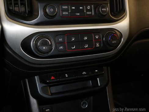 Used 2016 GMC Canyon SLE w/ SLE Convenience Package image 21