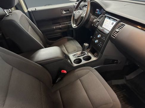 Used 2019 Ford Flex SEL AWD/4WD image 4