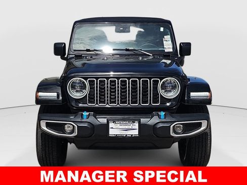 Used 2024 Jeep Wrangler Unlimited Sahara AWD/4WD image 8