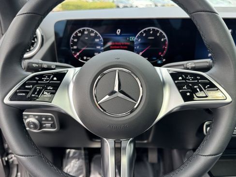 Used 2026 Mercedes-Benz GLA 250 image 24