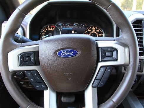 Used 2018 Ford F150 King Ranch w/ Equipment Group 601A Luxury AWD/4WD image 27