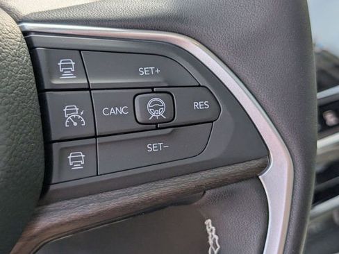 New 2026 Jeep Grand Cherokee L Limited AWD/4WD image 17