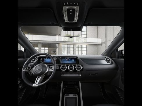 Certified 2026 Mercedes-Benz GLA 250 4MATIC image 42