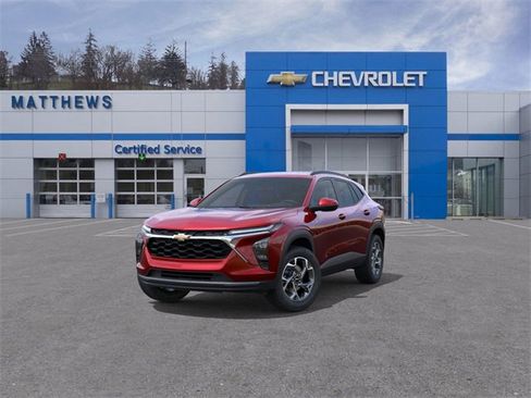 New 2026 Chevrolet Trax LT w/ Driver Confidence Package image 8