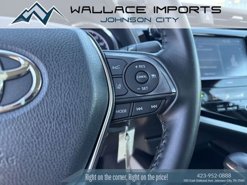 Used 2020 Toyota Camry SE FWD image 27