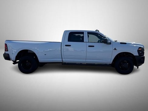New 2026 RAM 3500 Tradesman AWD/4WD image 6