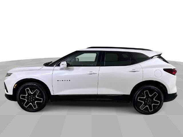 Used 2021 Chevrolet Blazer RS w/ Enhanced Convenience Package FWD image 5