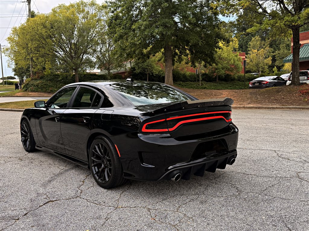 Used 2017 Dodge Charger R/T Scat Pack RWD image 7