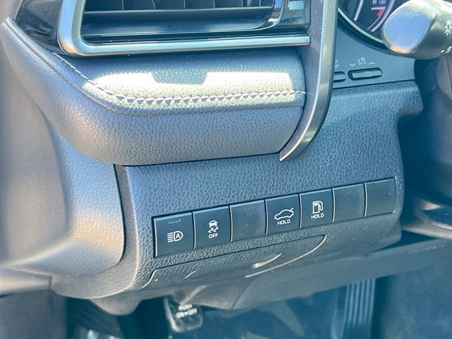 Used 2021 Toyota Camry SE FWD image 19