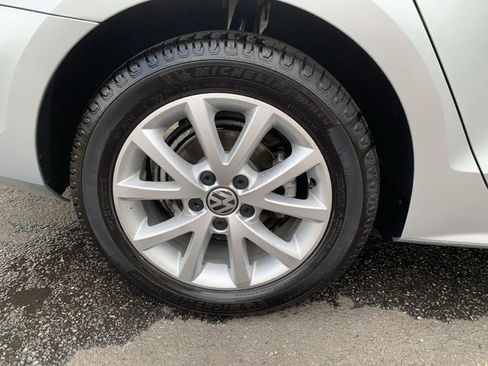 Used 2015 Volkswagen Jetta SE image 23