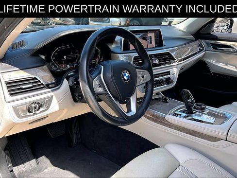 Used 2020 BMW 740i w/ Premium Package RWD image 14
