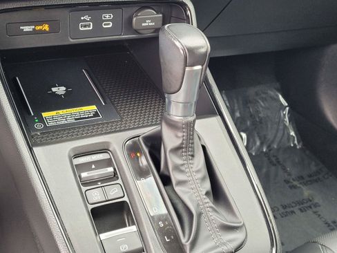 Used 2024 Honda CR-V EX-L image 25
