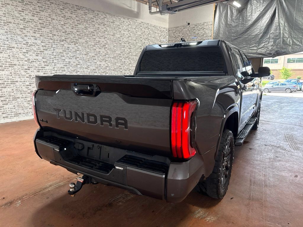 Used 2022 Toyota Tundra Platinum AWD/4WD image 7
