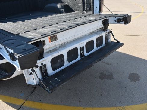 Used 2025 GMC Sierra 2500 AT4 AWD/4WD image 14