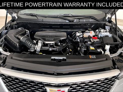 Used 2025 Cadillac XT6 Premium Luxury FWD image 11