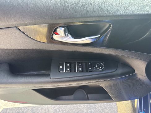 Used 2021 Kia Forte GT-Line image 19