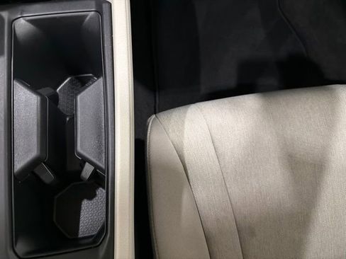 Used 2025 Honda Accord SE image 37