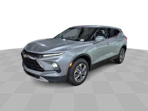 Certified 2025 Chevrolet Blazer LT AWD/4WD image 5