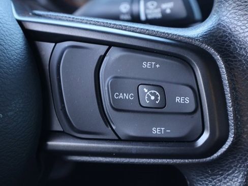 Used 2024 Jeep Gladiator Sport image 23